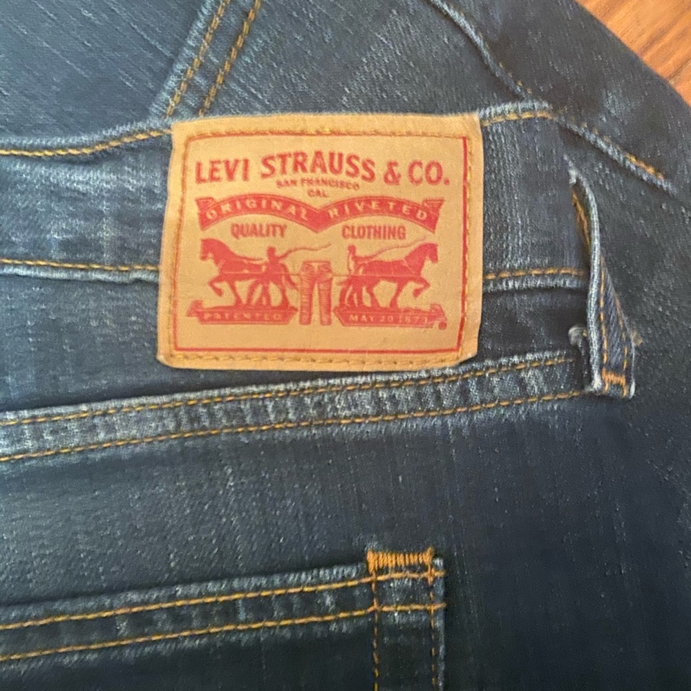 Levi's Indigo Ankle & Cropped Jeans